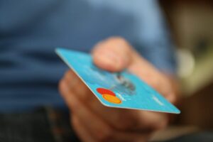 Bagaimana cara berinvestasi secara seimbang dengan ETF?