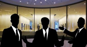 Apa strategi dasar untuk memperdagangkan mata uang kripto?